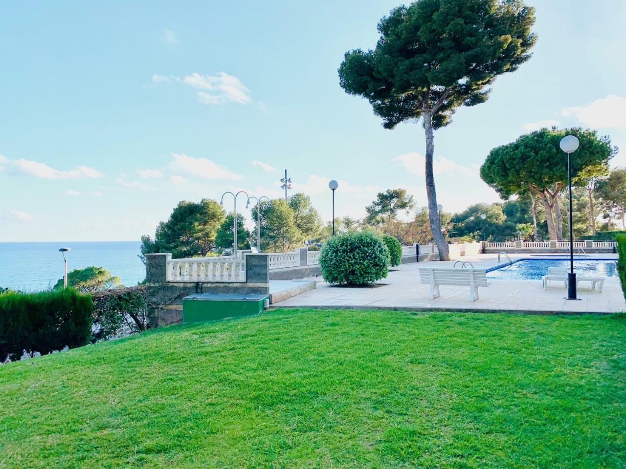 Book Playa Larga Salou Apartment Bagian luar foto
