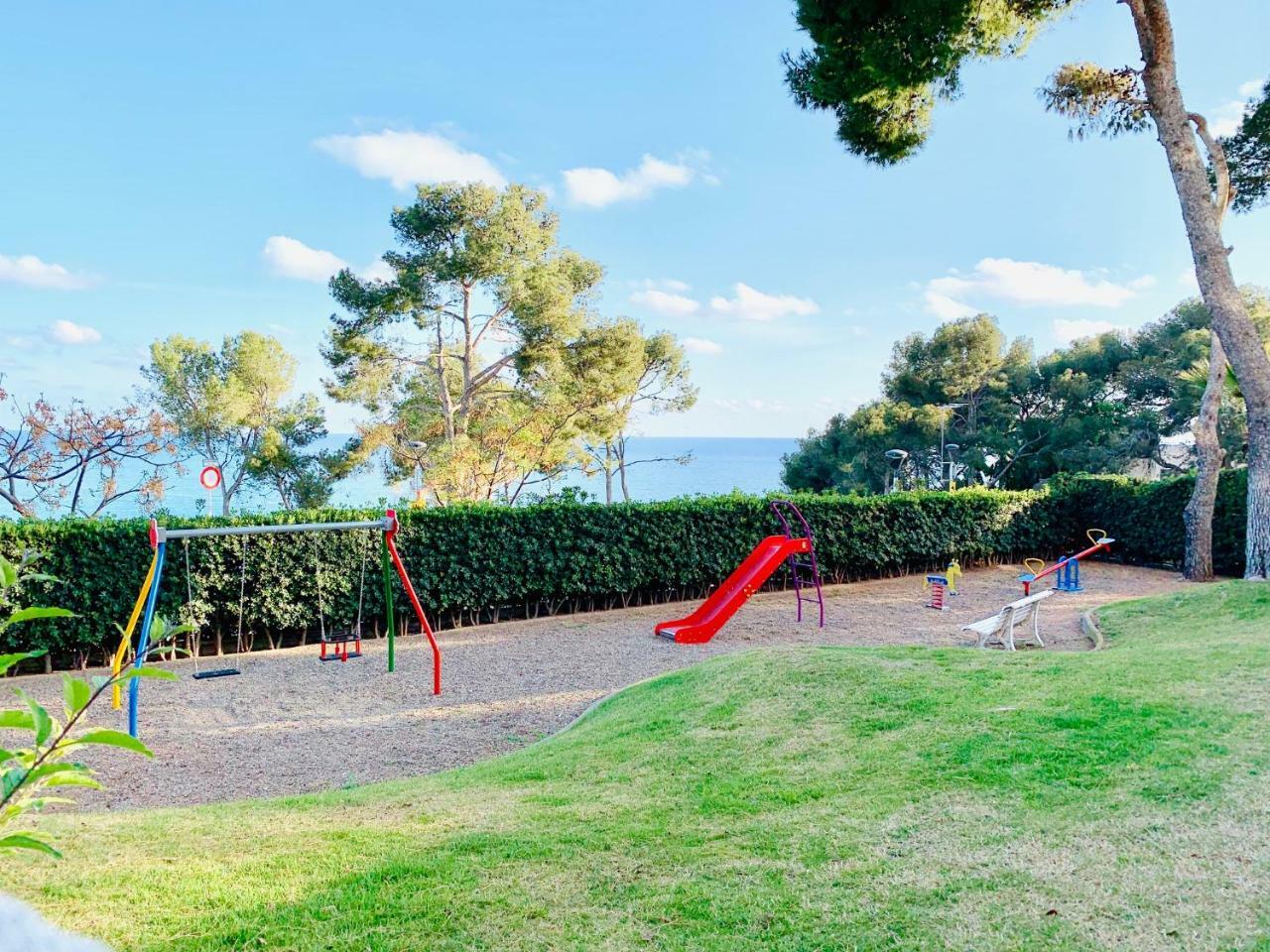 Book Playa Larga Salou Apartment Bagian luar foto