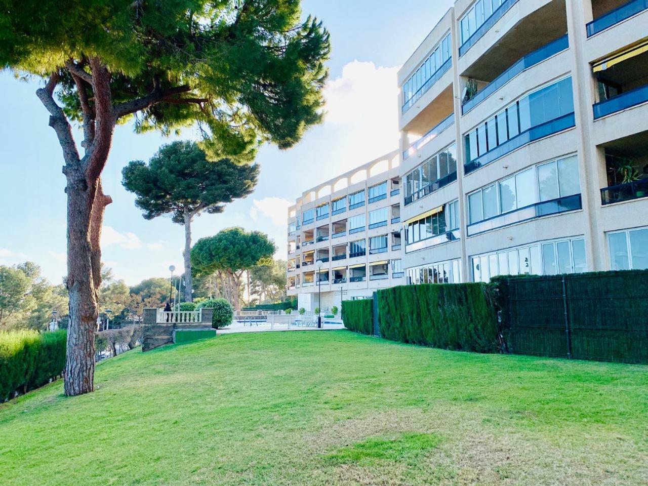 Book Playa Larga Salou Apartment Bagian luar foto